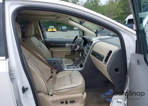 2010 Lincoln Mkx из США, поврежденный, VIN 2LMDJ8JC1ABJ30648